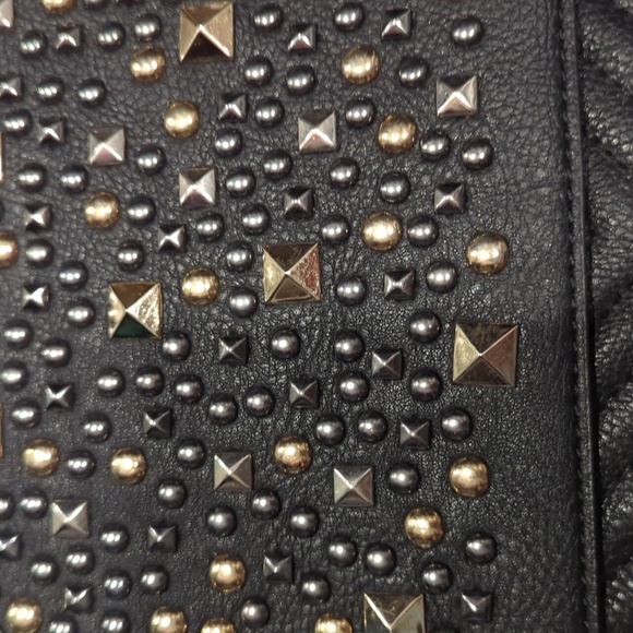 Beautiful statement bag - Picture 2 of 7